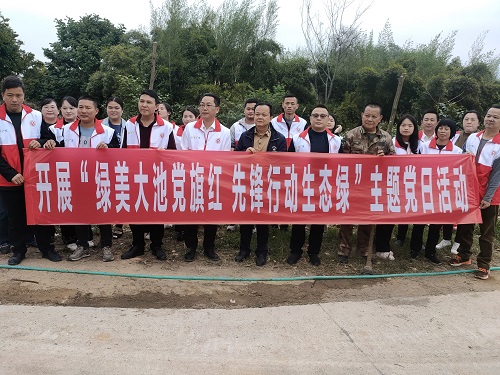 c595fcf374a5719bfbaaf00105f6f33b.jpg 大池.jpg